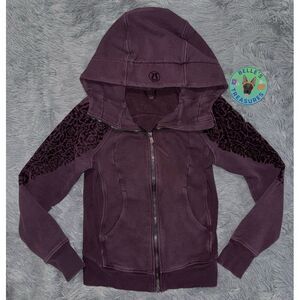 Lululemon Womens Purple Scuba Hoodie Full Zip‎ Velvet Floral Sz 2 Flowers Unique